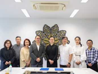 The Faculty of Decorative Arts signed an MOU with the School of Communication and Design Arts at Yunnan University of Finance and Economics, People’s Republic of China